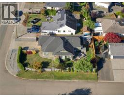 878 Temple St, Parksville, BC V9P2L8 Photo 45