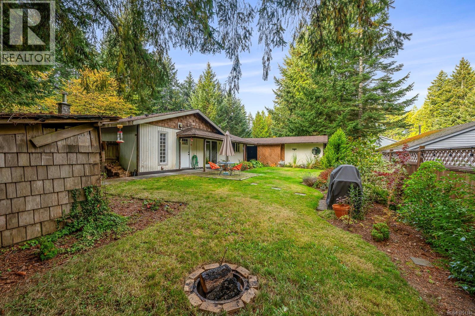 1972 Greenwood Cres - 24