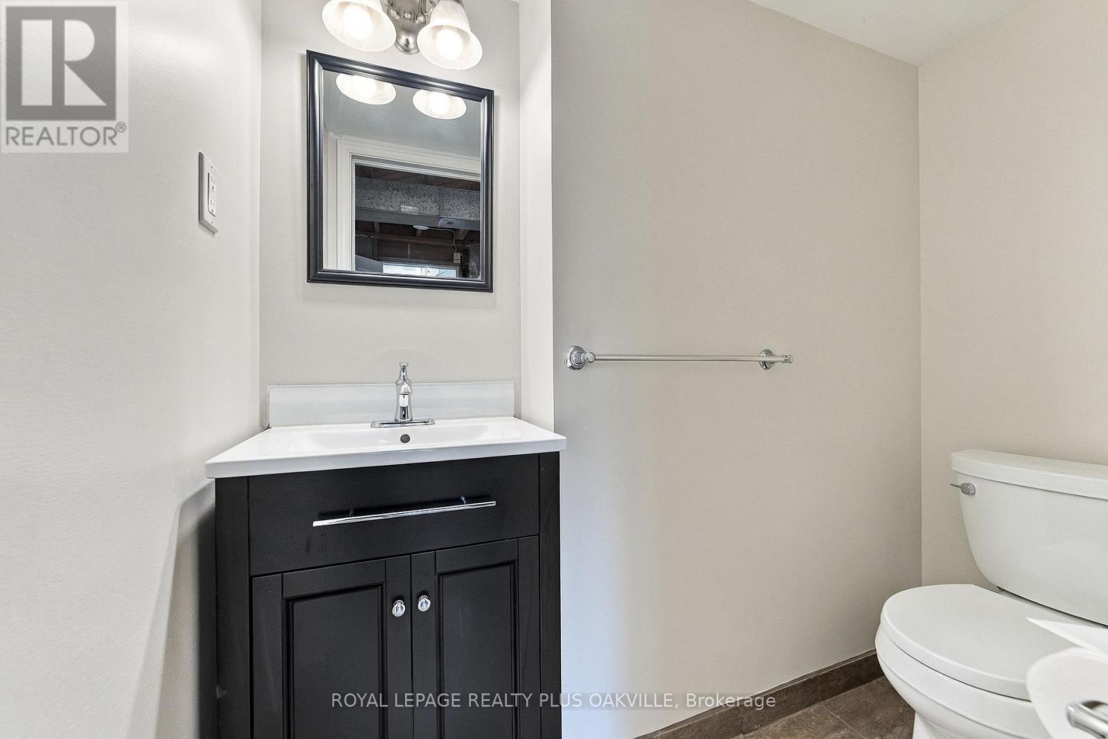 19 Endfield Avenue — photo 30