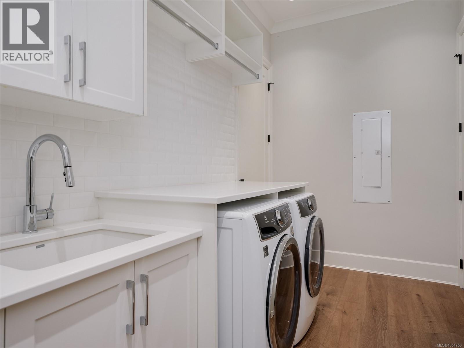 619 Oliver St - 24