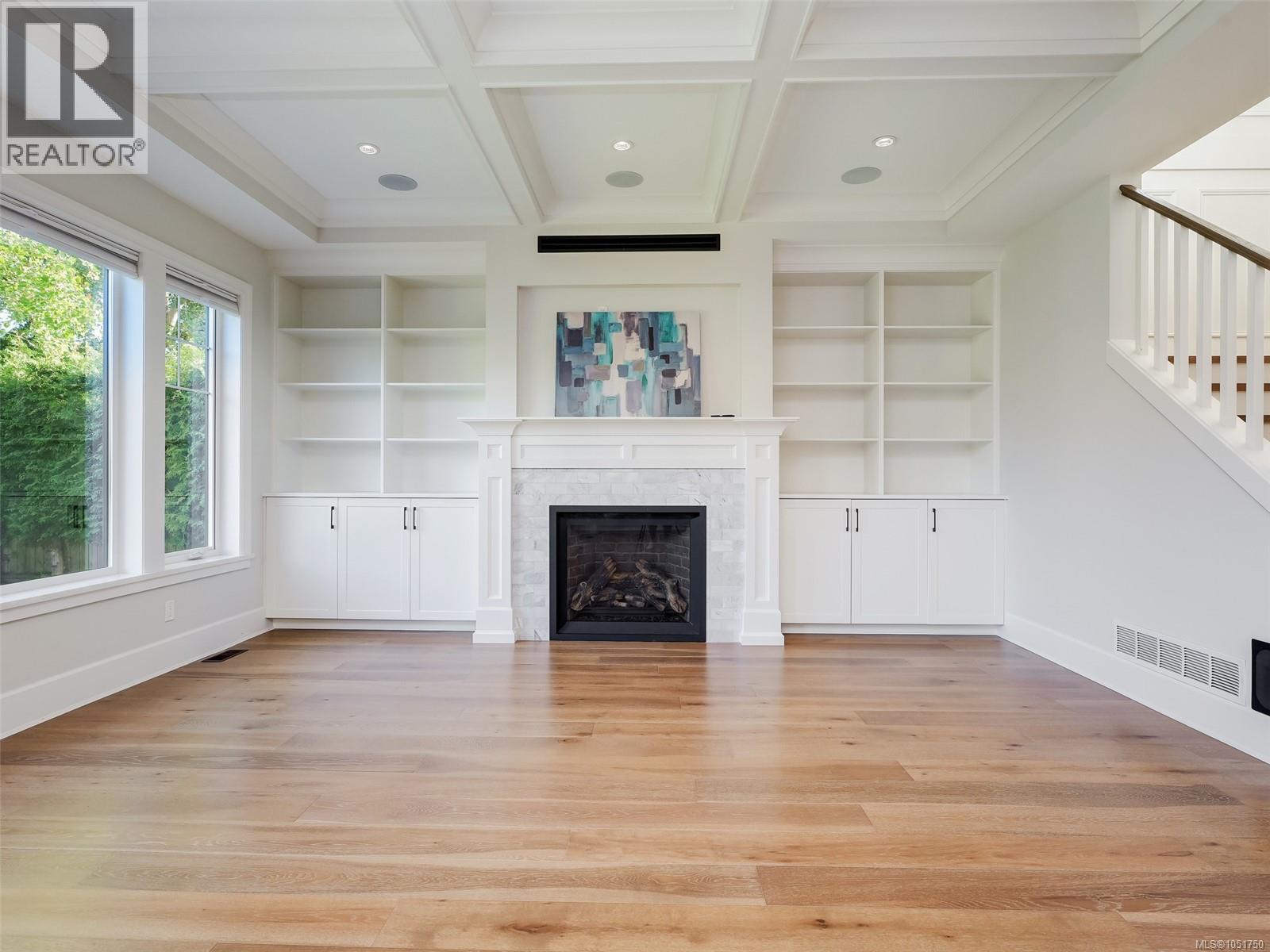619 Oliver St - 3