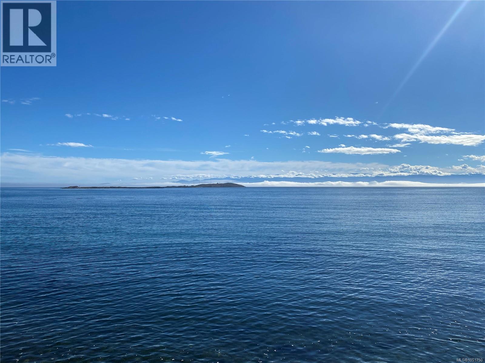  619 Oliver Street, Oak Bay