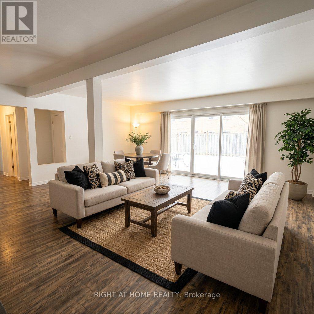 7- 925 Bayly Street, Pickering, ON photo 2