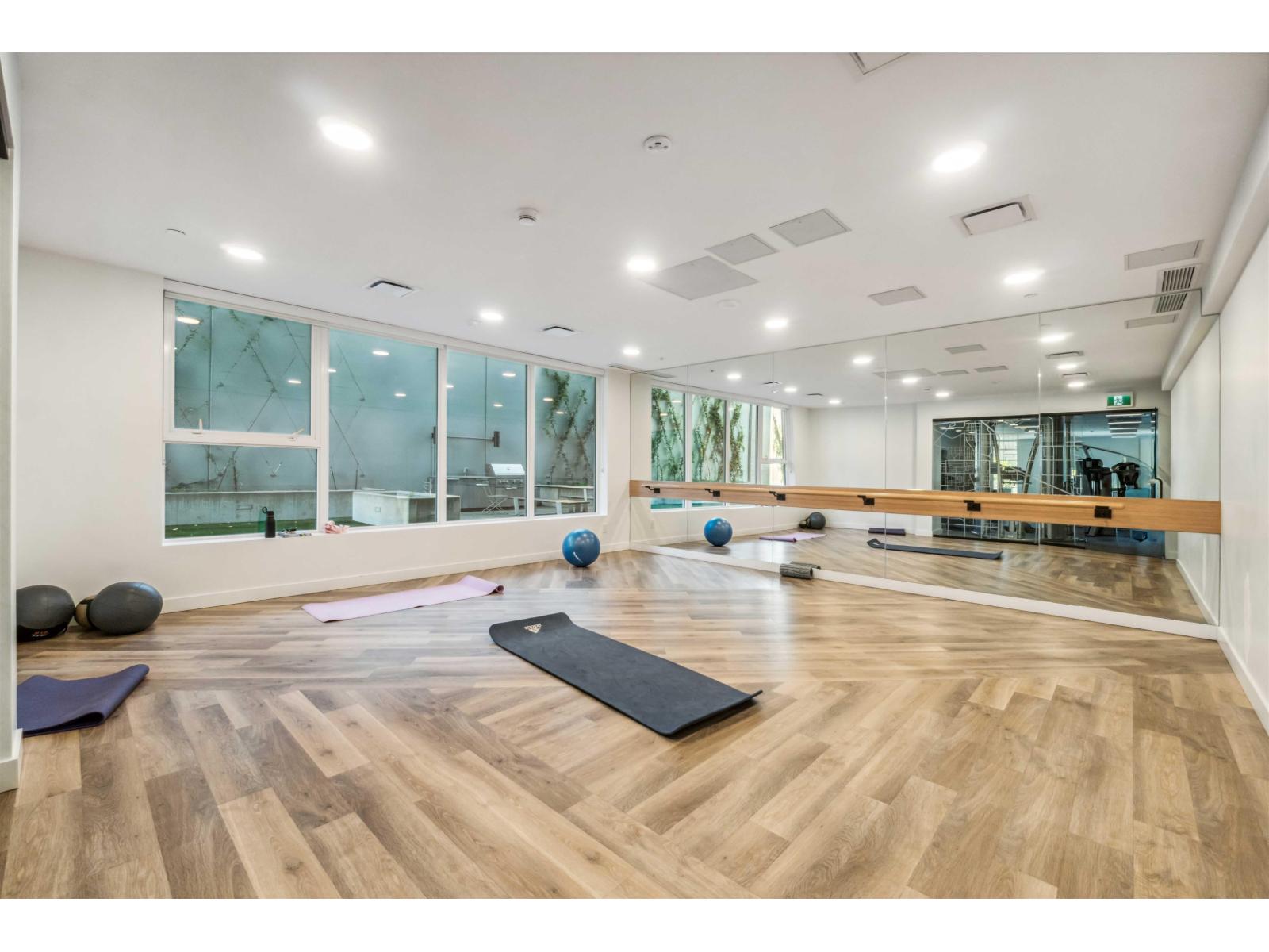 701 13615 FRASER HIGHWAY, Surrey