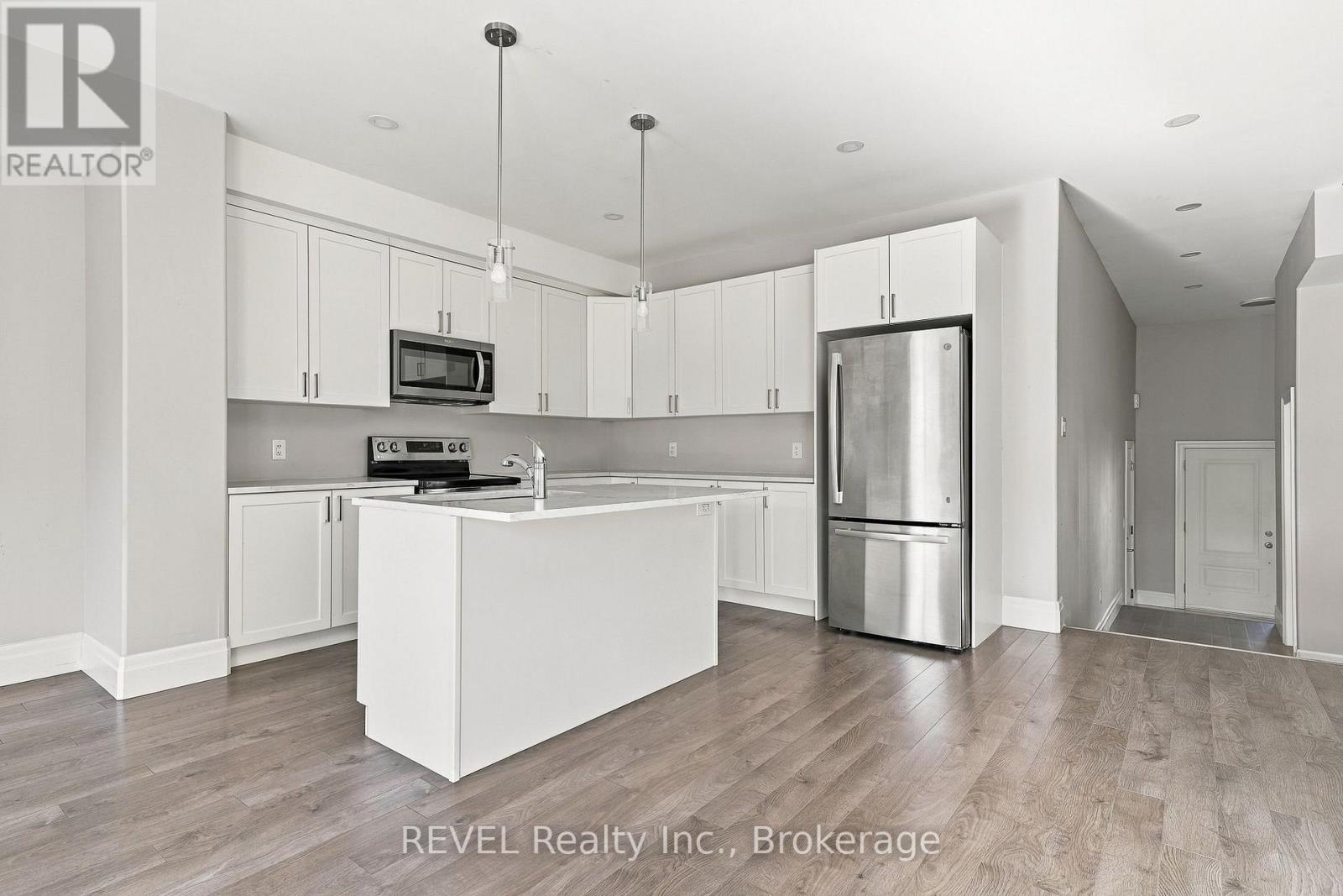 72 MARKLAND AVENUE - 10