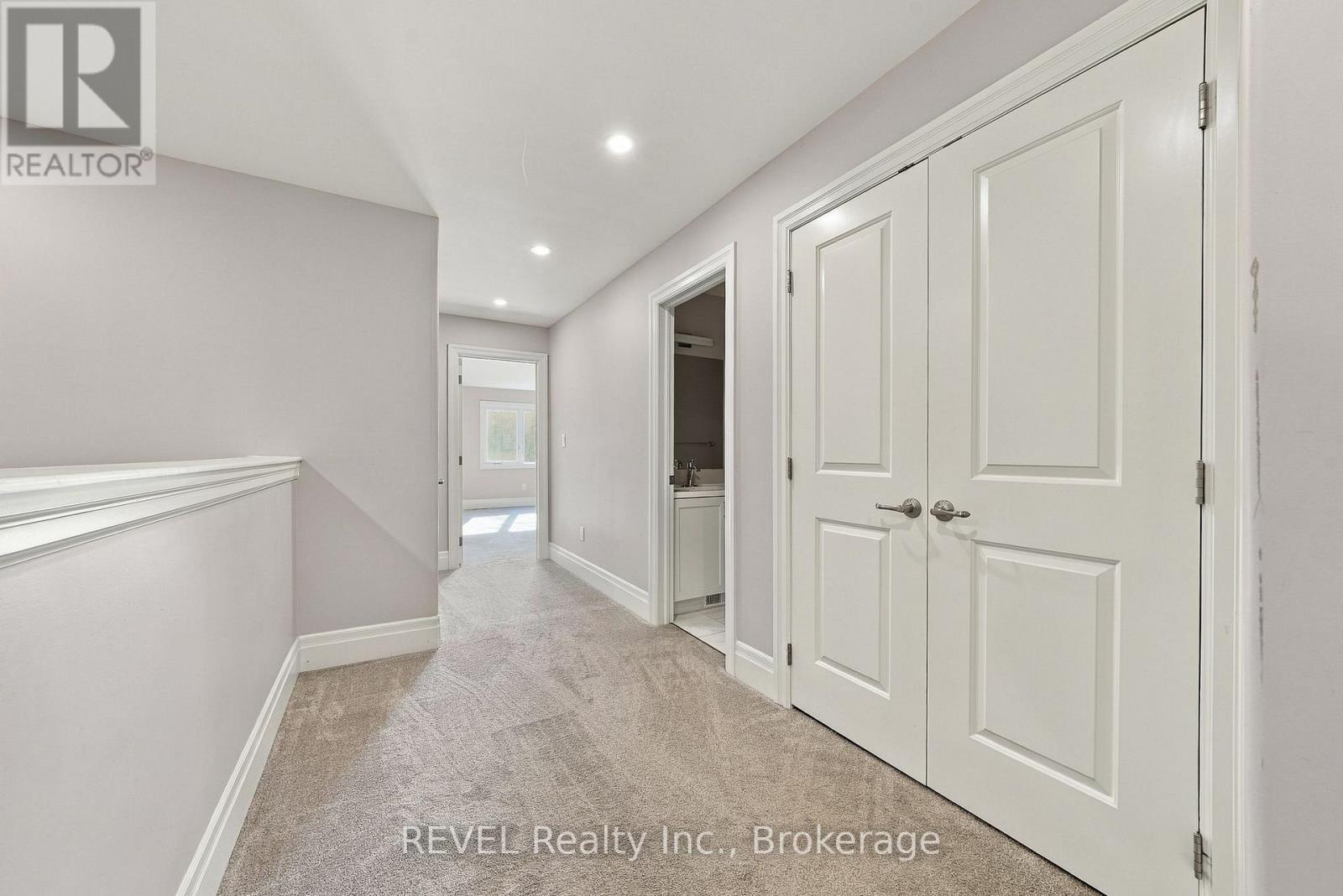 72 MARKLAND AVENUE - 26