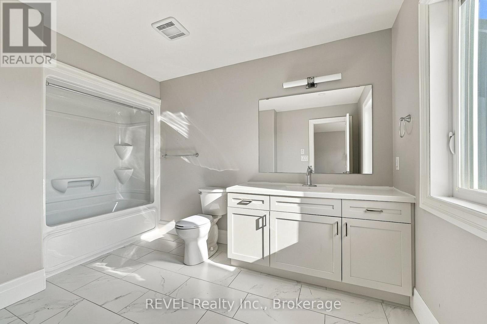 72 Markland Avenue, Prince Edward County, ON photo 34