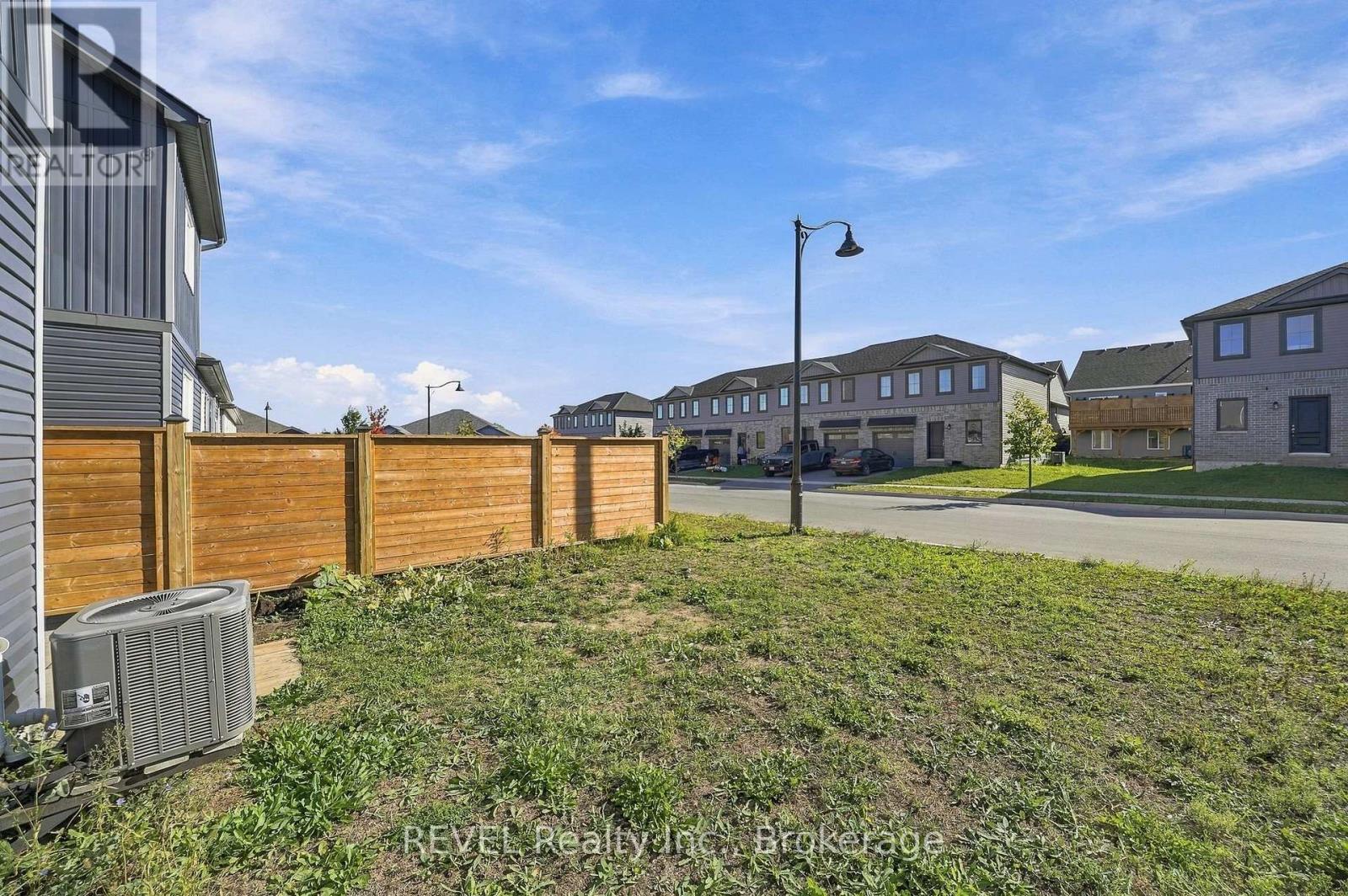 72 MARKLAND AVENUE - 45