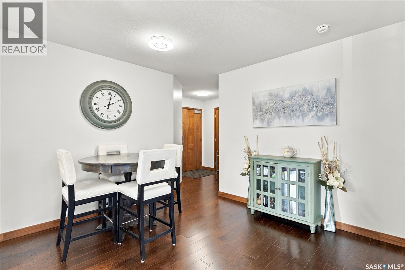 #212 120 Phelps WAY - 8