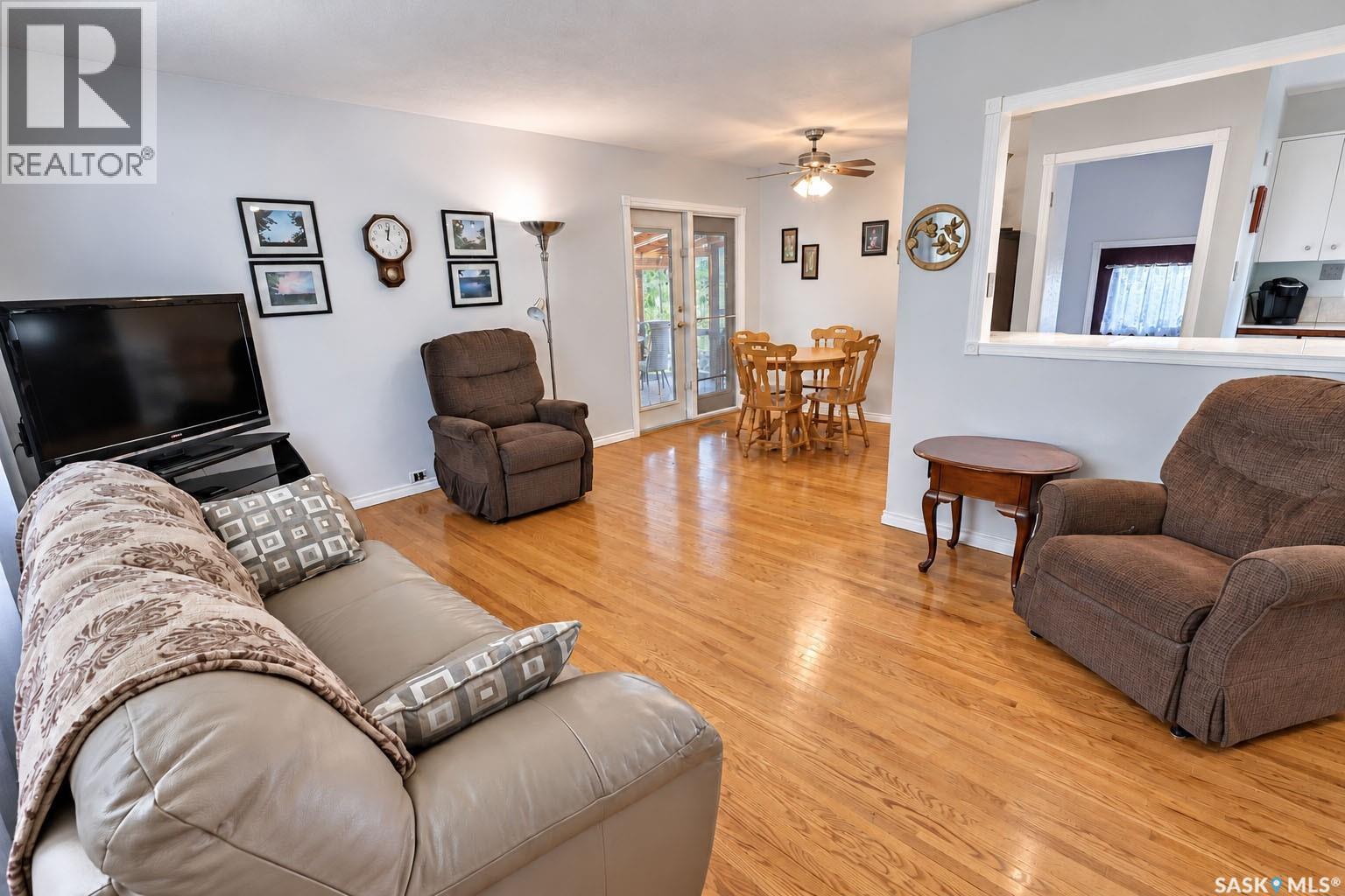 2338 McDonald AVENUE, Prince Albert — photo 2