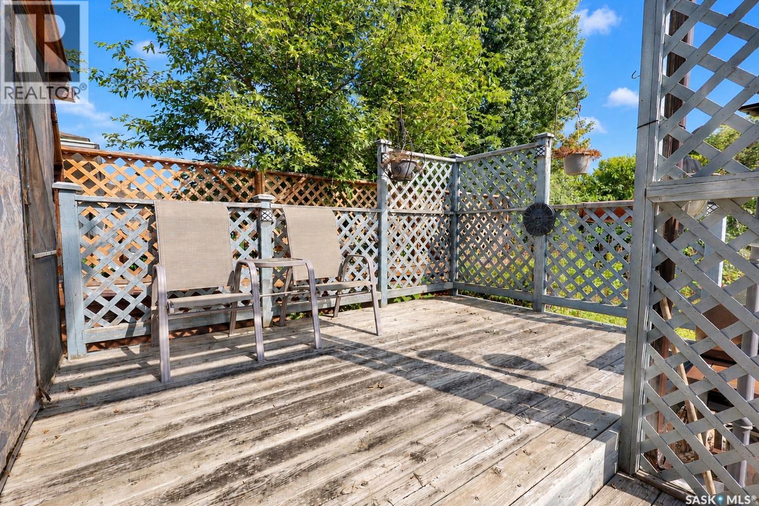 2338 McDonald AVENUE - 28