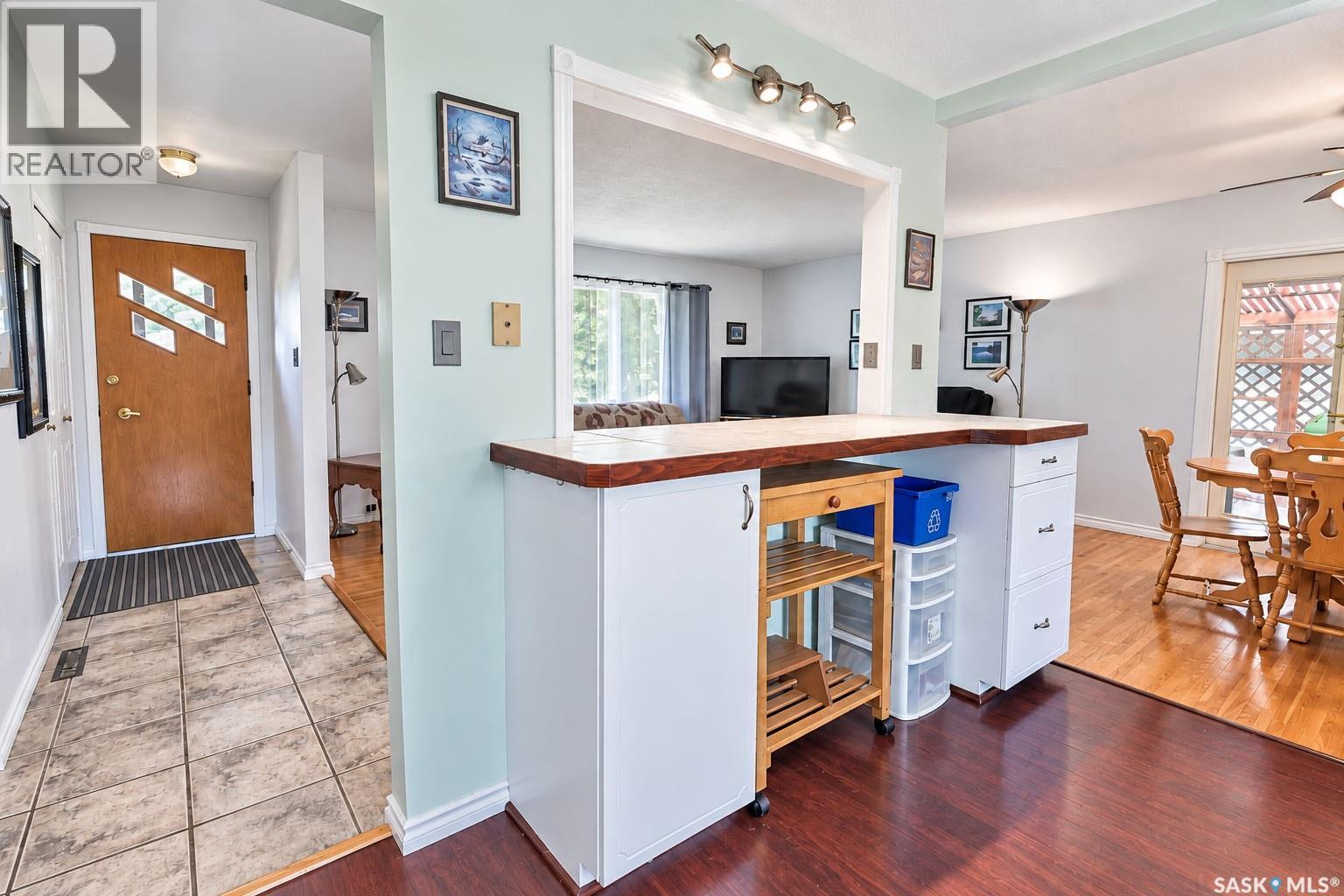 2338 McDonald AVENUE - 6