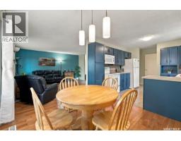 3pc Bathroom - 38 Petersmeyer Street, Regina, SK S4R7P7 Photo 11