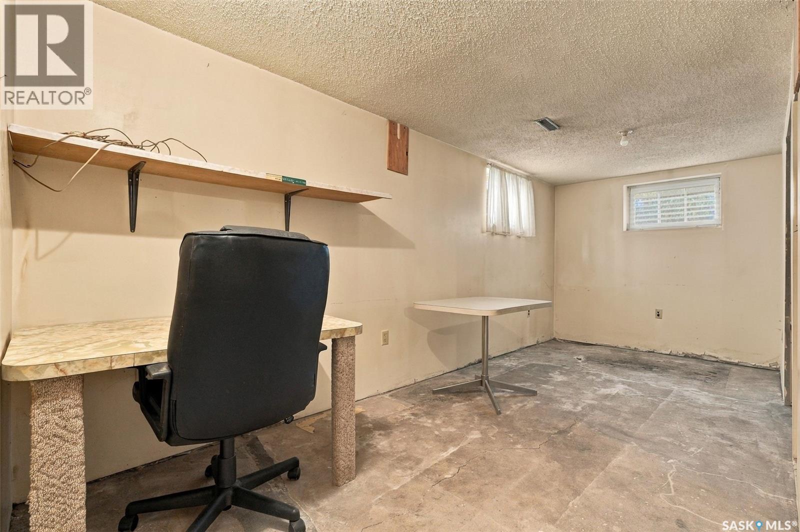 815 F AVENUE N, Saskatoon — photo 23