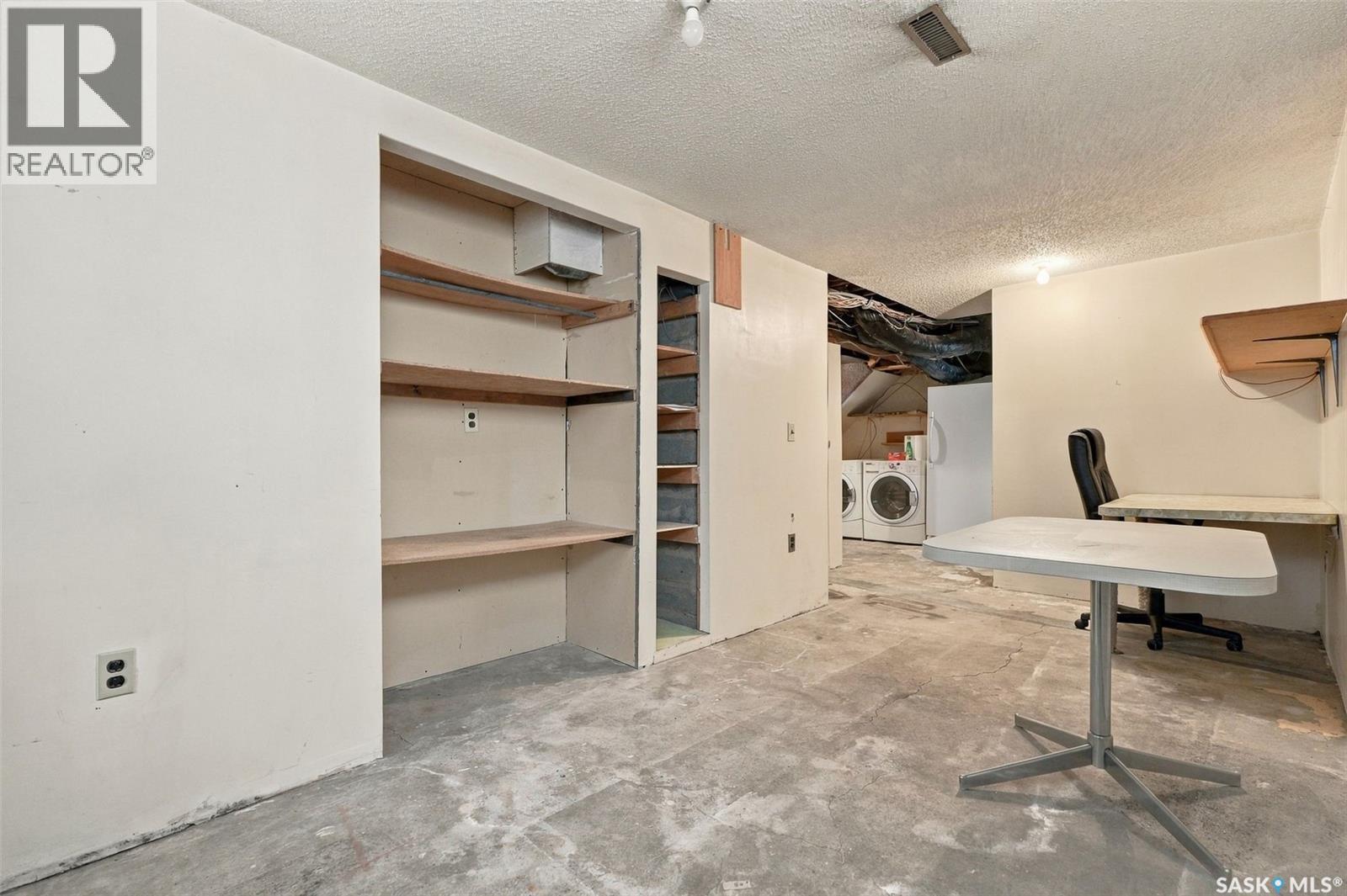 815 F AVENUE N, Saskatoon — photo 24
