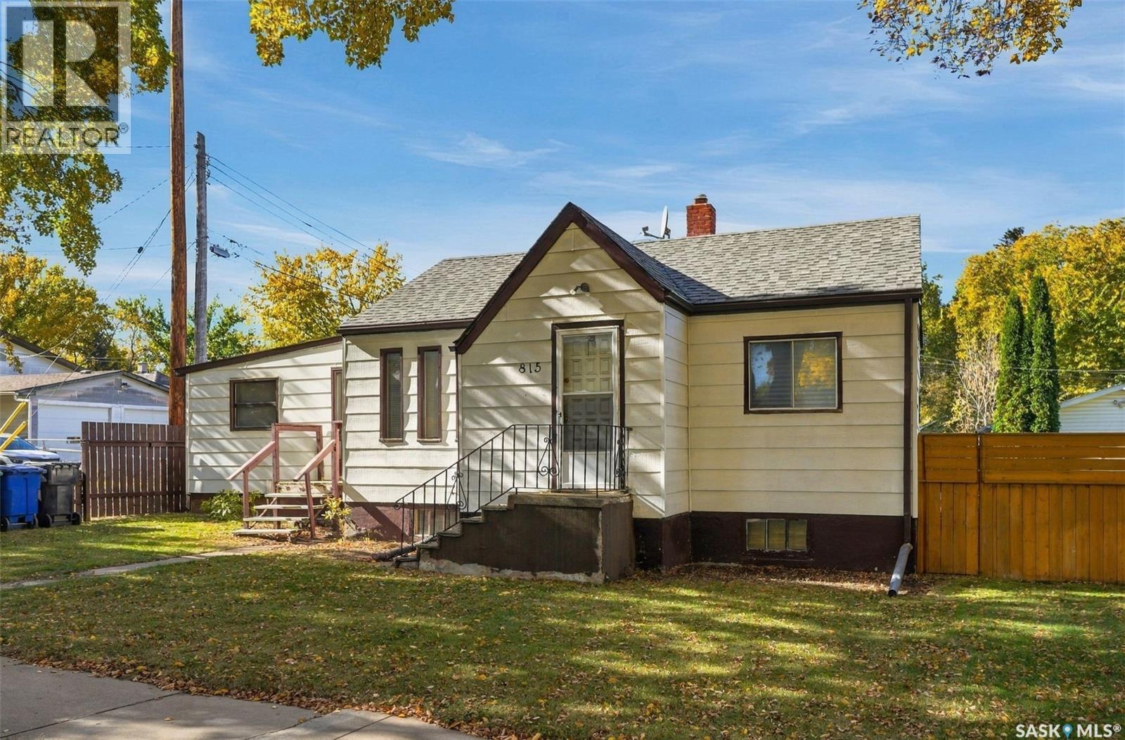 815 F AVENUE N, Saskatoon — photo 33