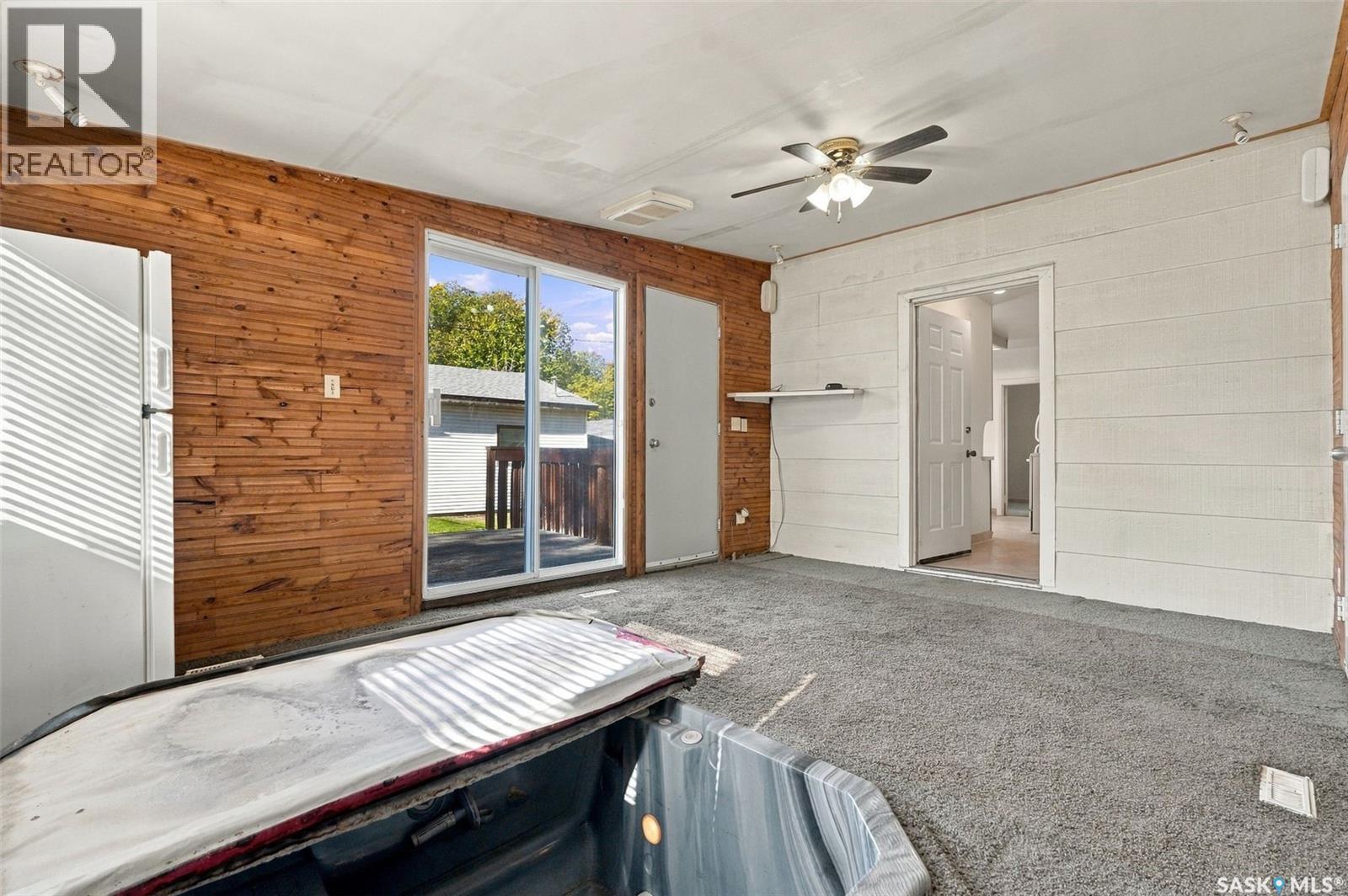 815 F AVENUE N, Saskatoon — photo 5
