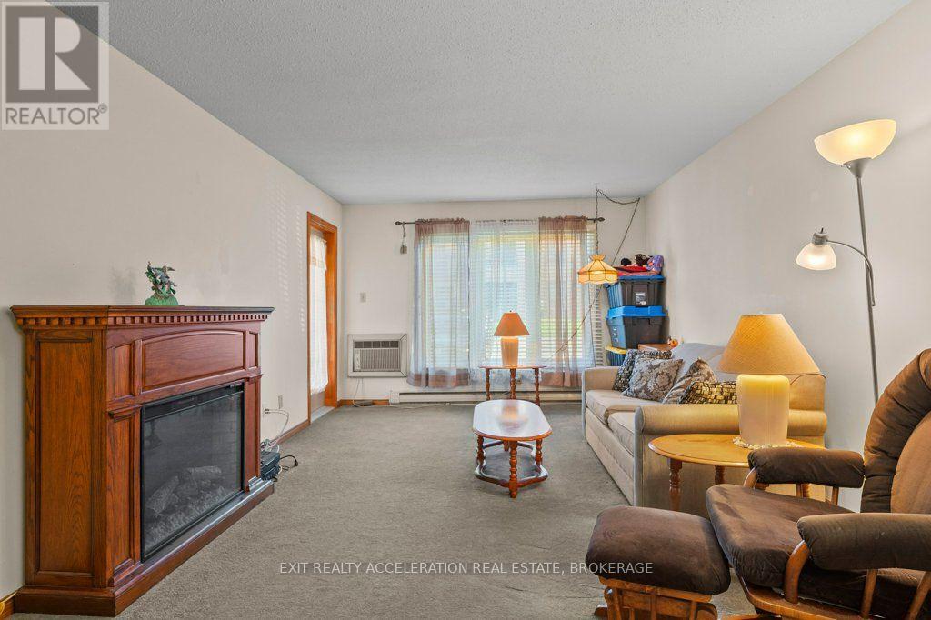 #106 7 CENTRE STREET S - Image 18