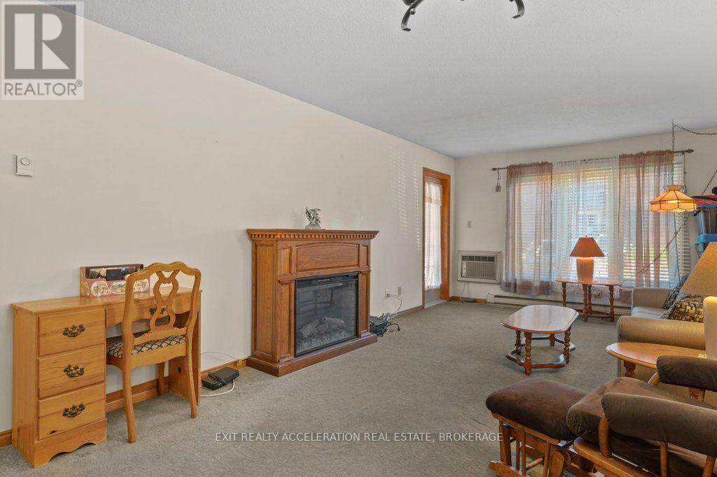 #106 7 CENTRE STREET S - Image 19