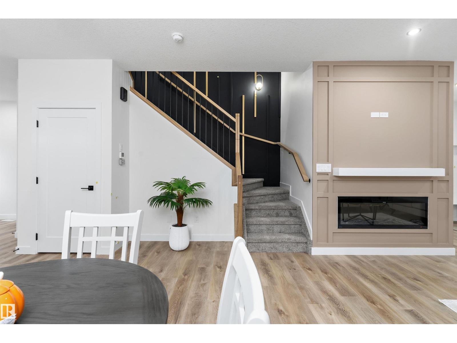180 Pacific DR - Image 10