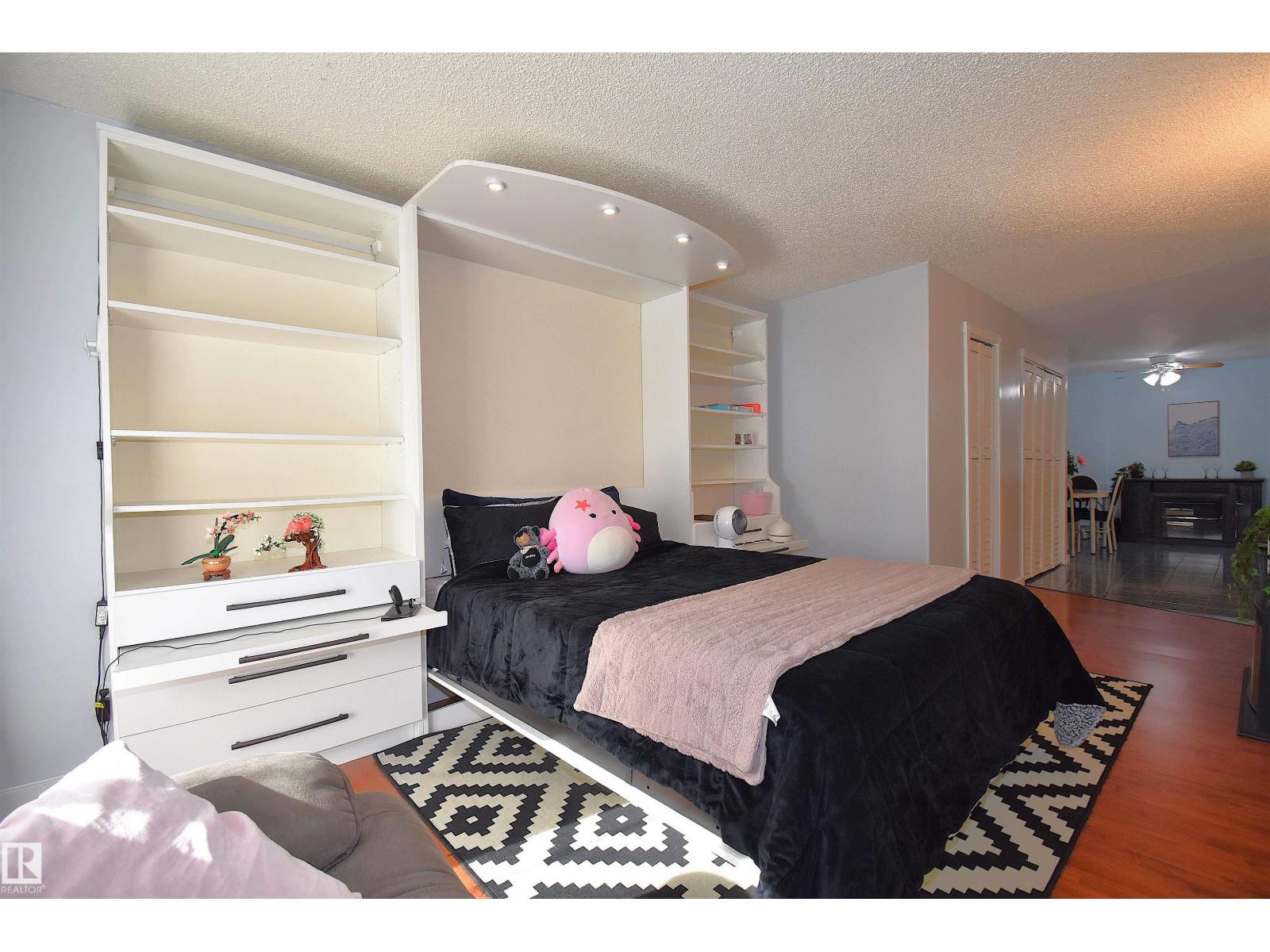 #102 11325 109 AV NW - 13