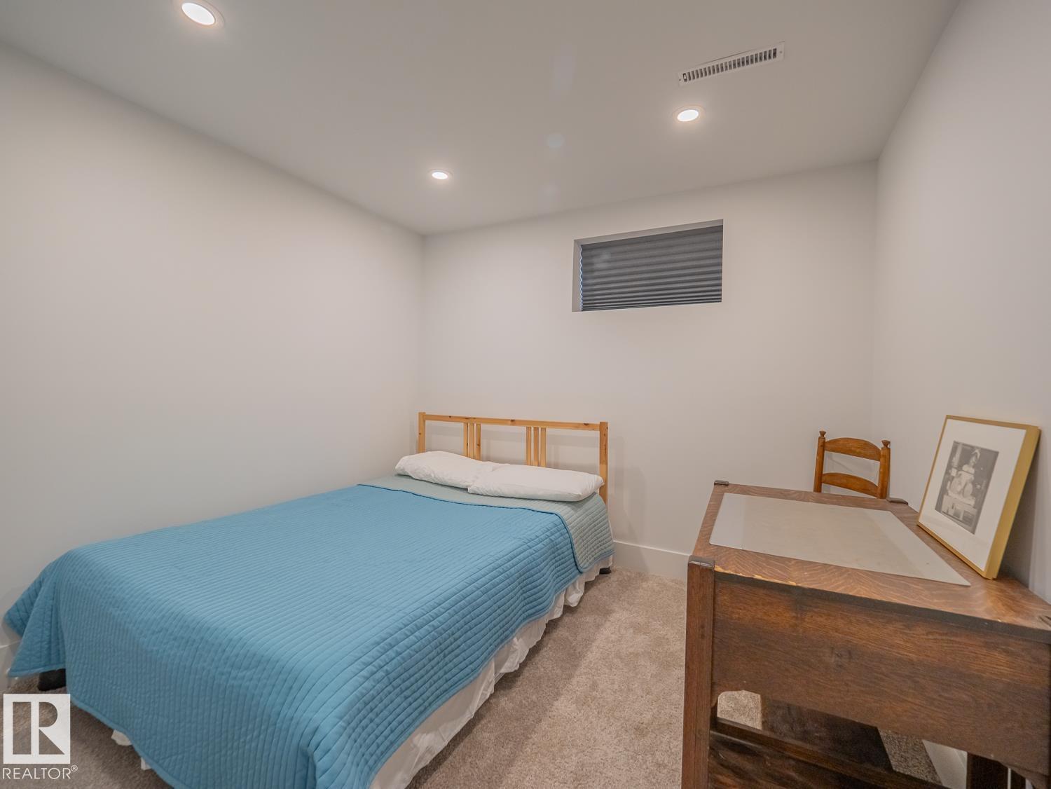 6839 111 ST NW - 27