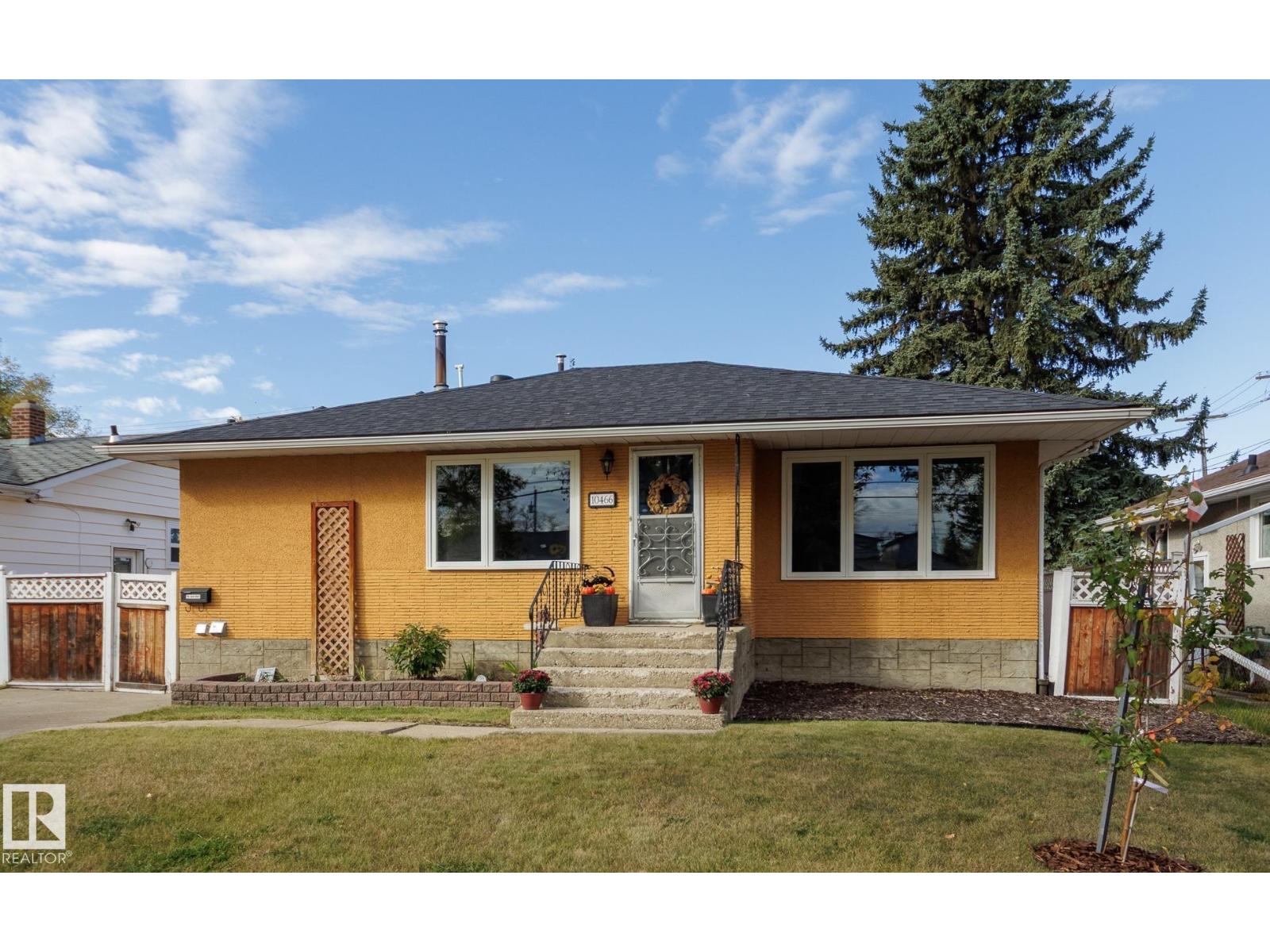 Photo of 10466 159 ST NW, Edmonton