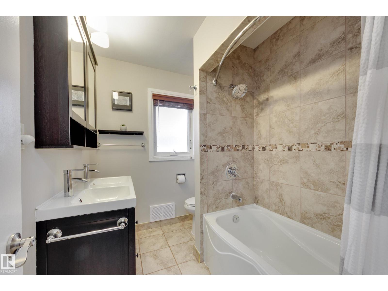10466 159 ST NW - Image 17