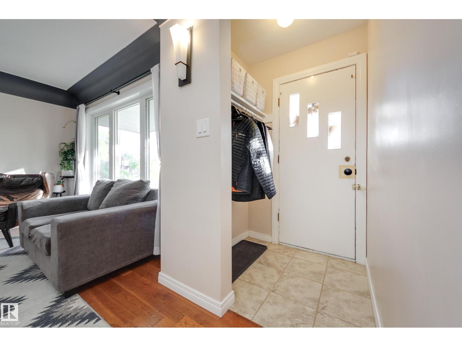 10466 159 ST NW - 2