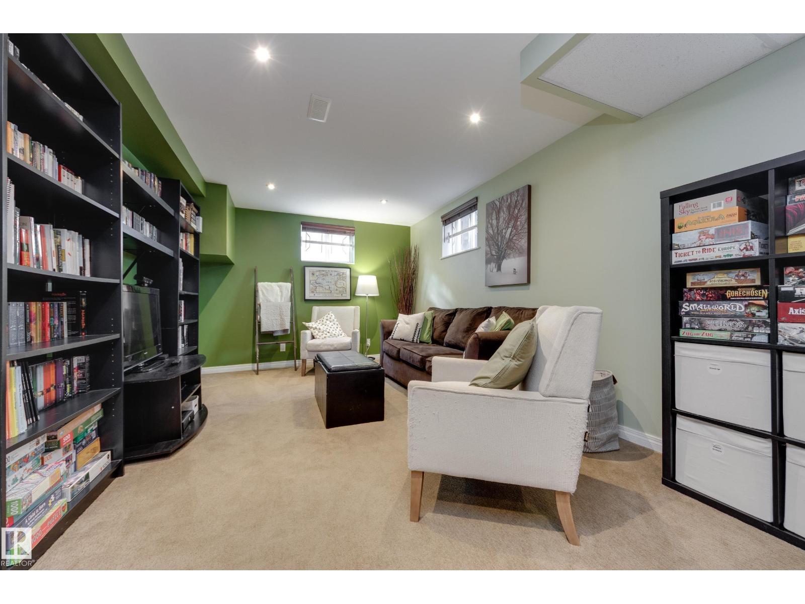 10466 159 ST NW - Image 25