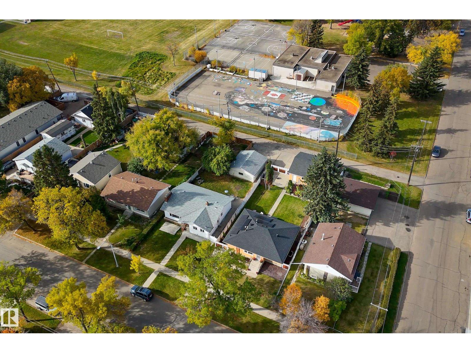 10466 159 ST NW - 50