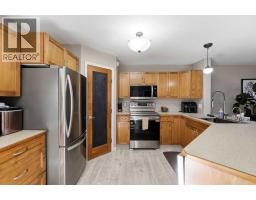 Bedroom - 27 Fenwood Close, Sylvan Lake, AB T4S2K4 Photo 8