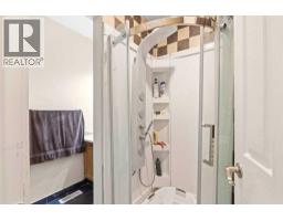 Bedroom - 52 Edgepark Road Nw, Calgary, AB T3A4P8 Photo 11