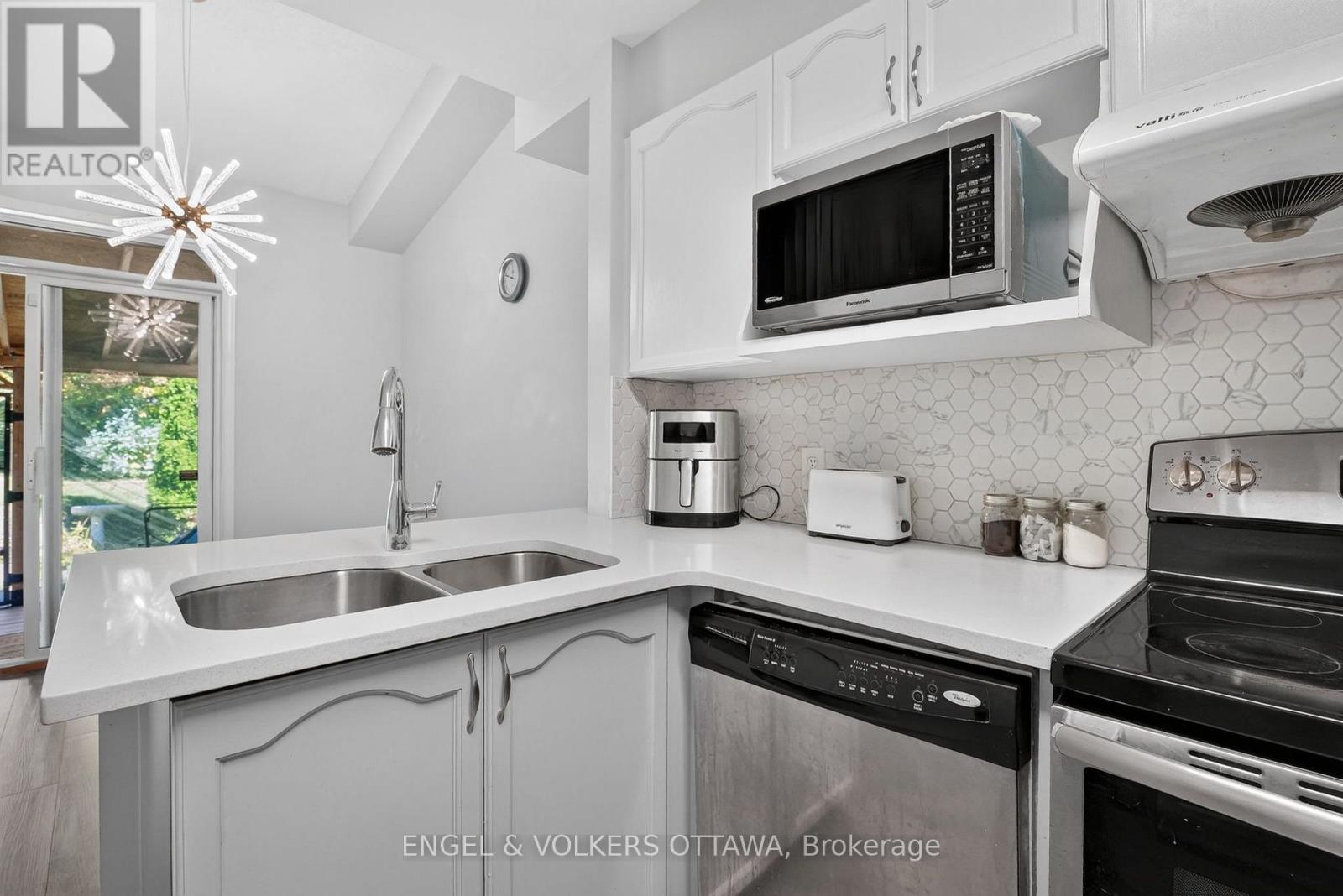 12 KALBROOK STREET - Image 12