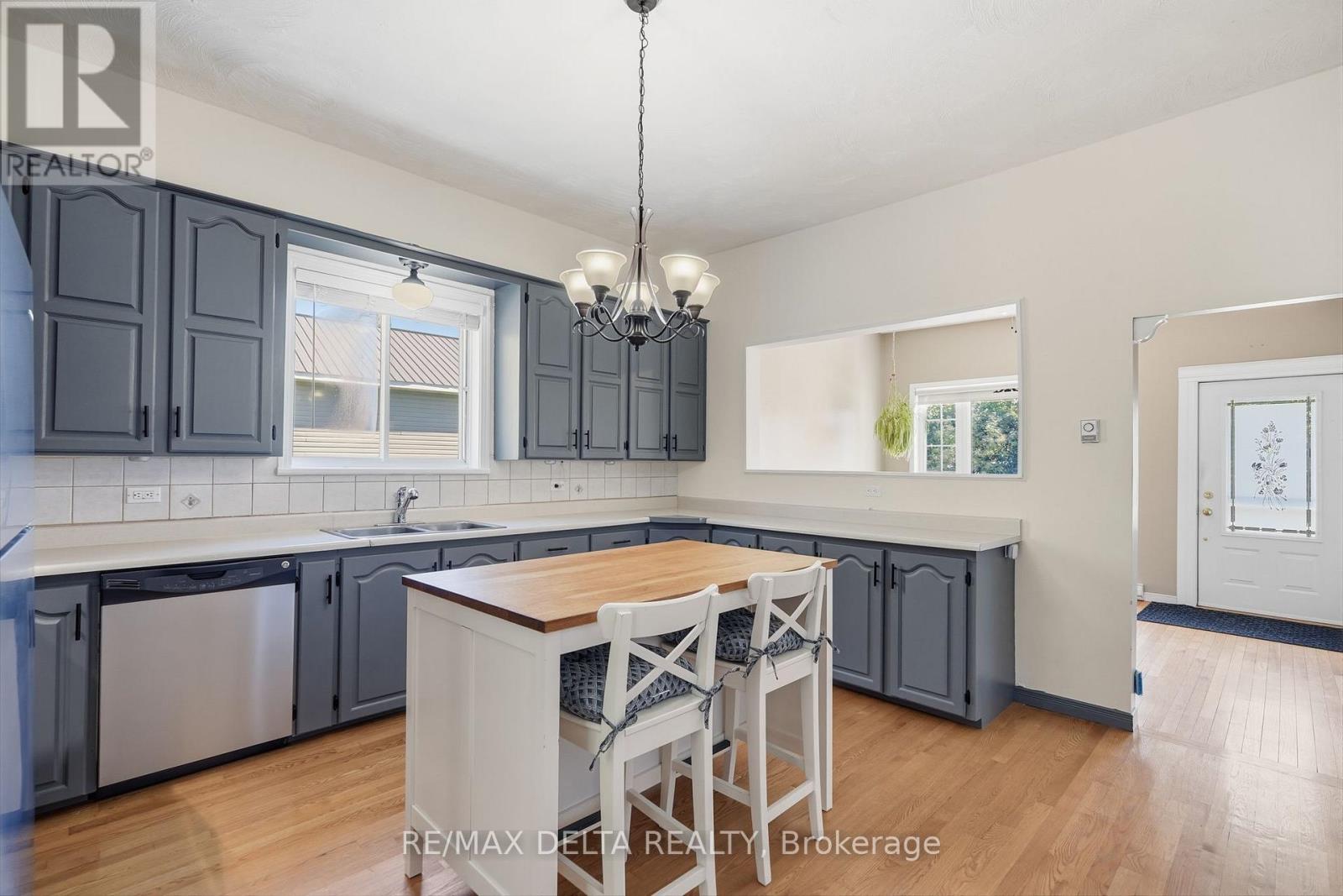 730 GERARD STREET - Image 9