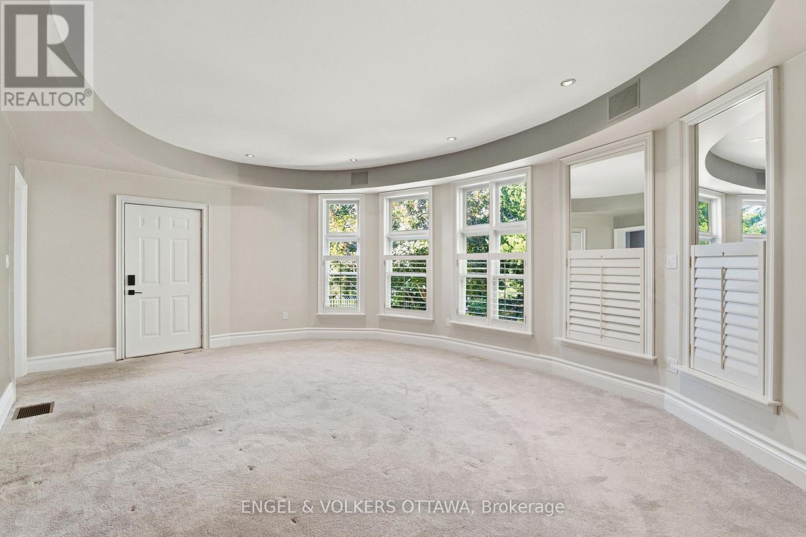 435 WESTMINSTER AVENUE - Image 26