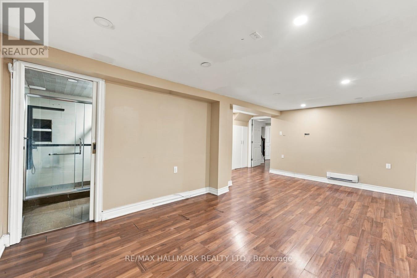 #42 50 VERNE CRESCENT - 34