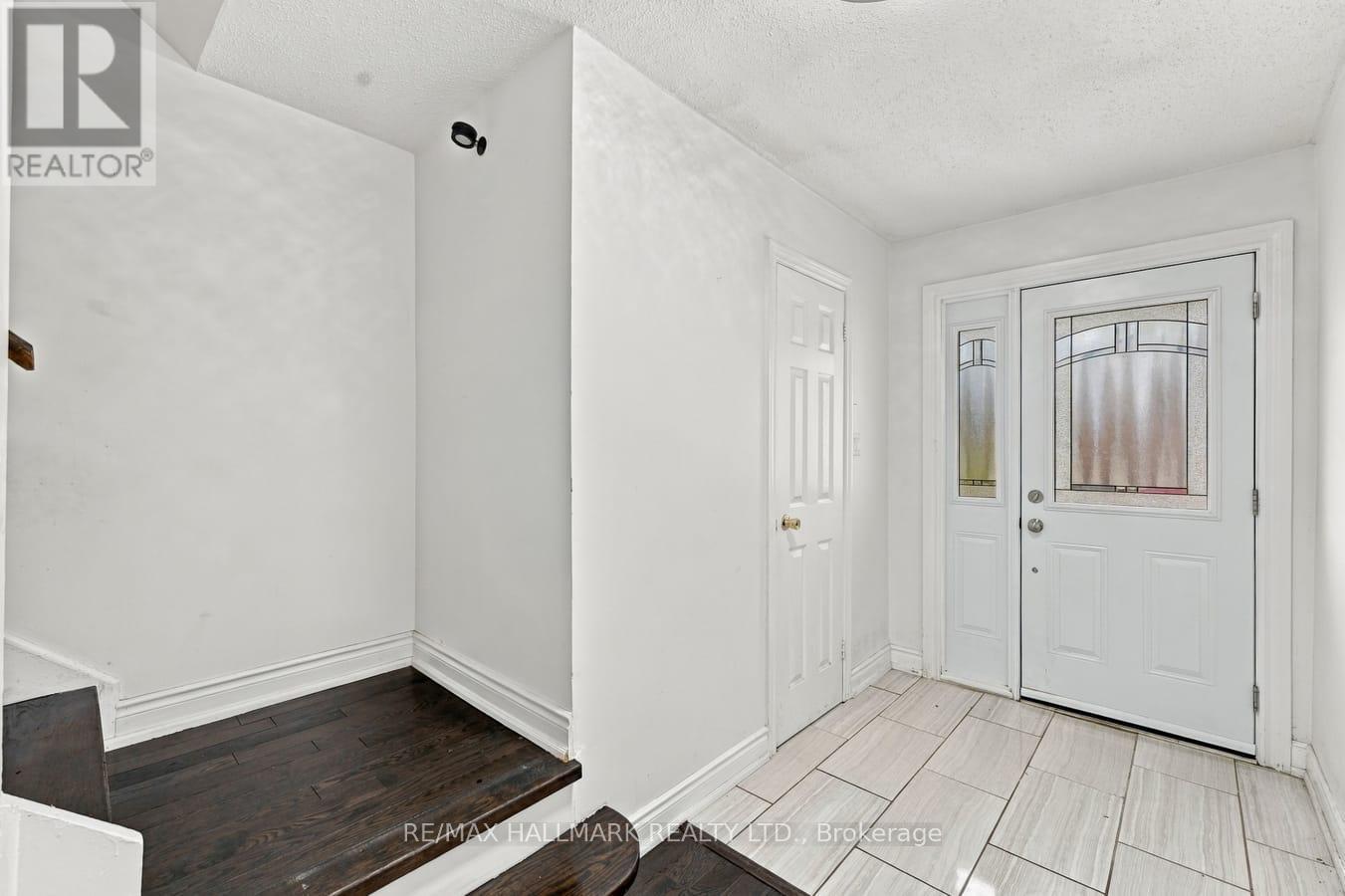 Photo of 42 - 50 VERNE CRESCENT