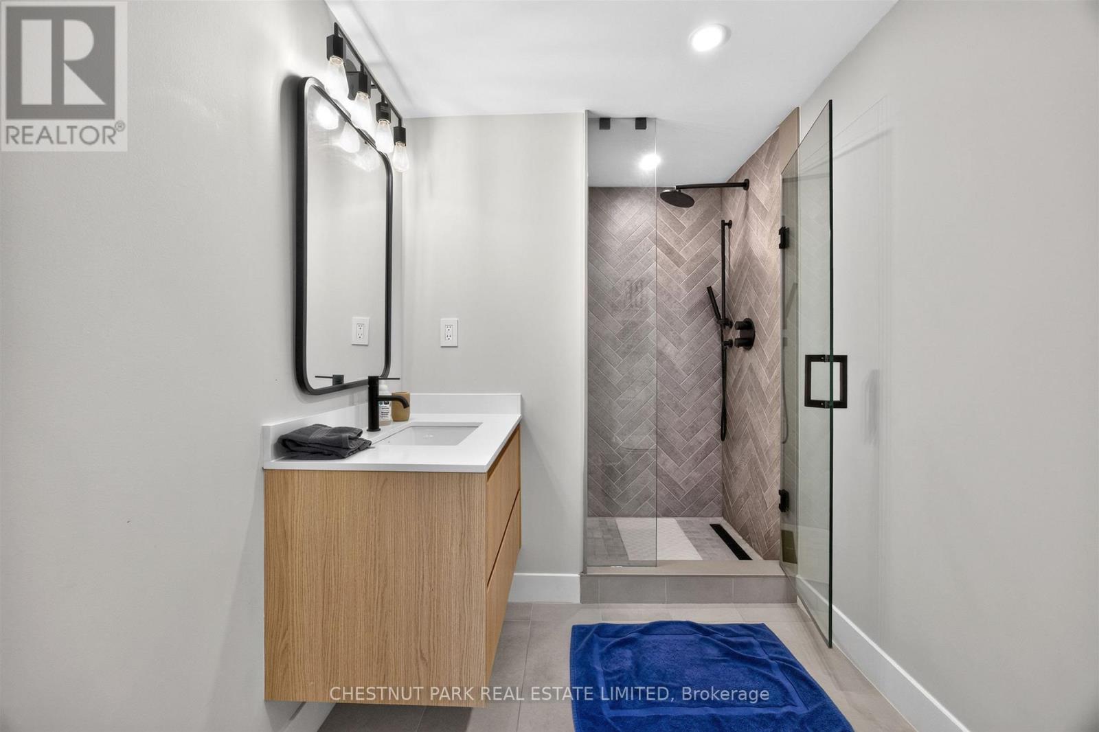 26 Caroline Avenue, Toronto, ON photo 33