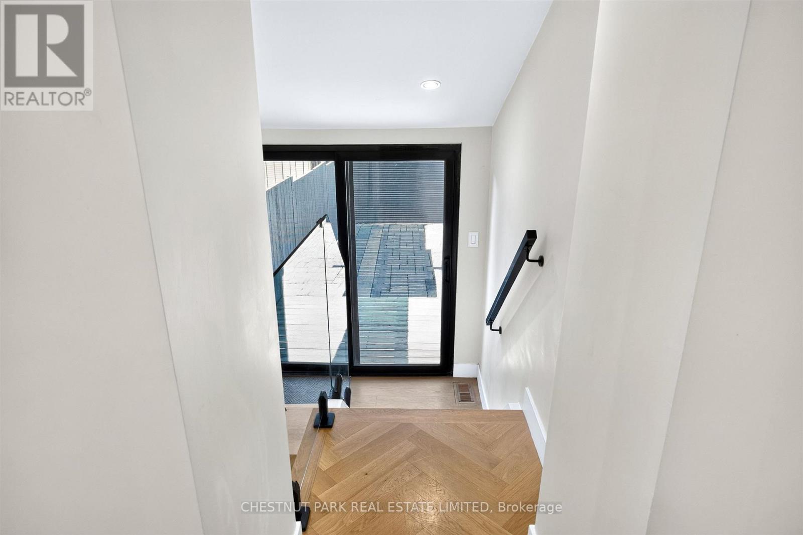 26 Caroline Avenue, Toronto, ON photo 46