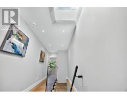 26 Caroline Avenue, Toronto, ON M4M2X7 Photo 17