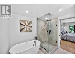 26 Caroline Avenue, Toronto, ON M4M2X7 Photo 24