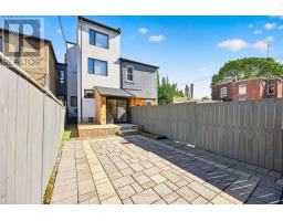 26 Caroline Avenue, Toronto, ON M4M2X7 Photo 47