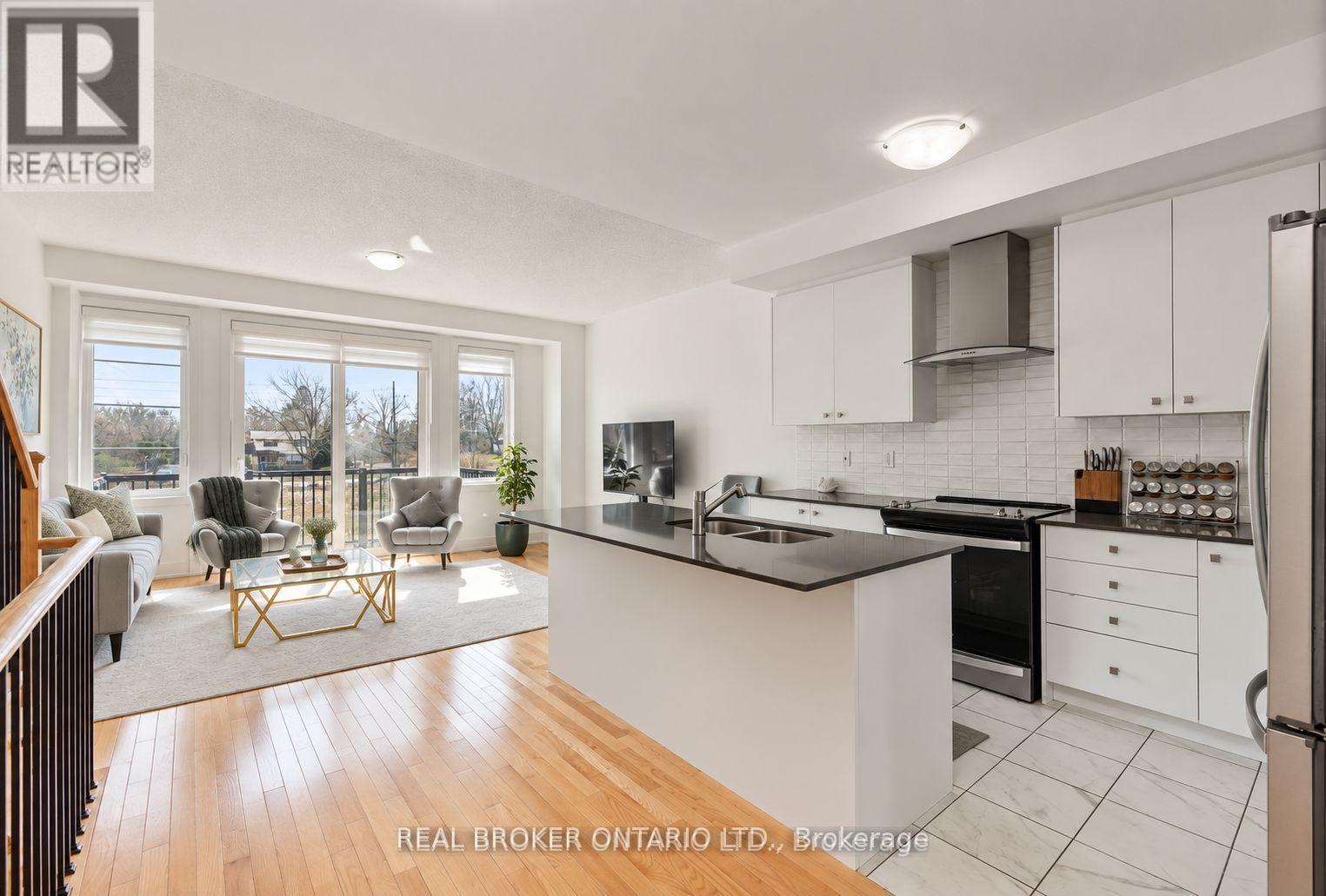 9 Nautical Way, Whitby, ON photo 7