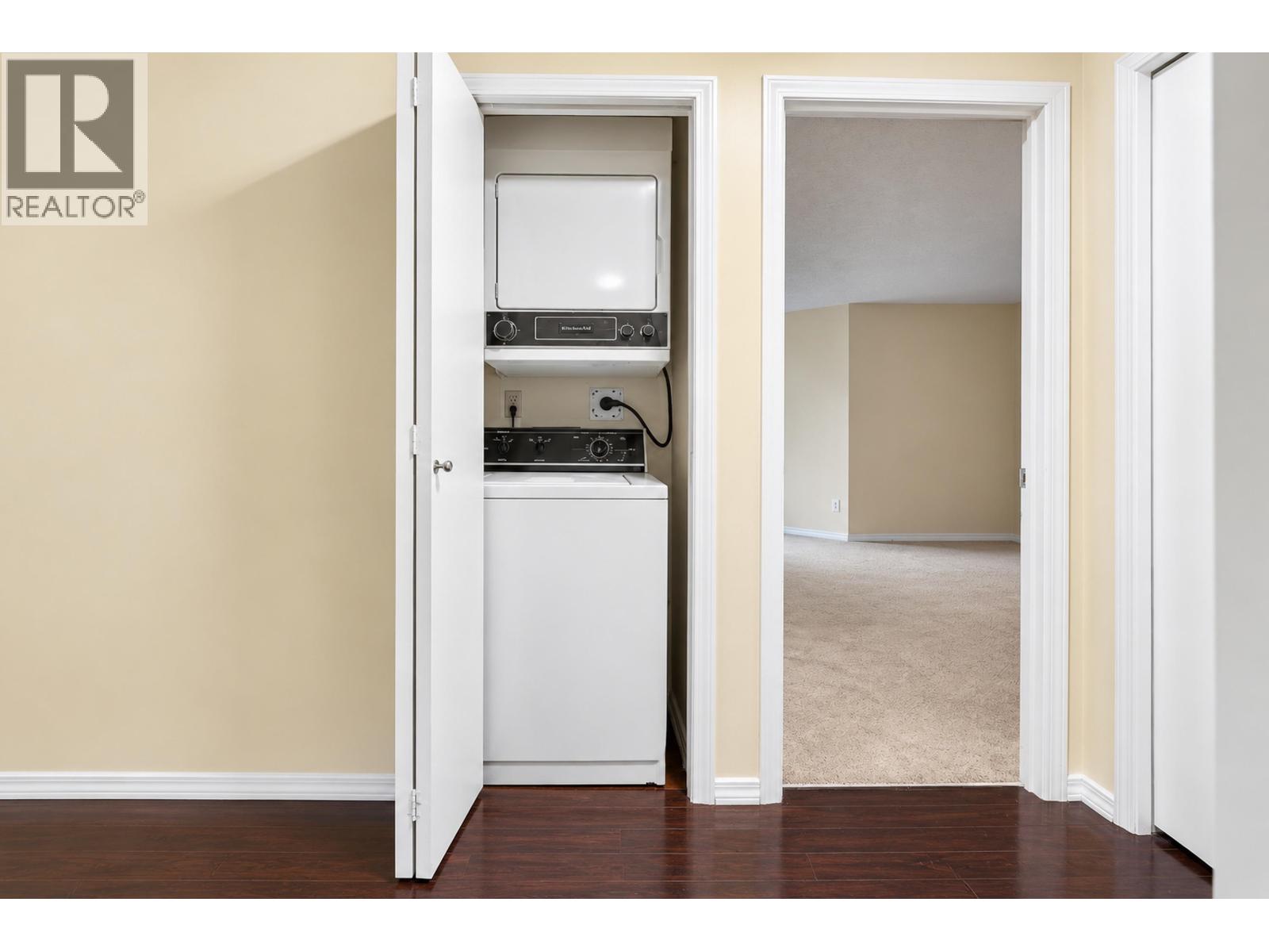 307 69 JAMIESON COURT, New Westminster - Image 1