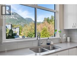 38375 Eaglewind Boulevard, Squamish, BC V8B0S2 Photo 11