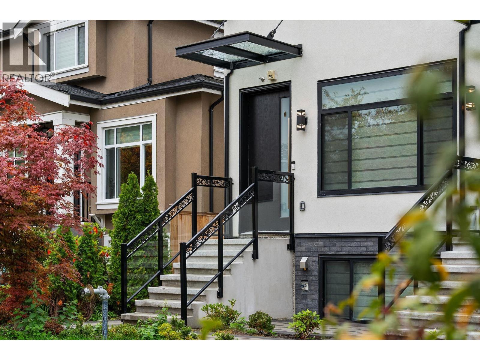 Photo of 1 2557 W KING EDWARD AVENUE 21