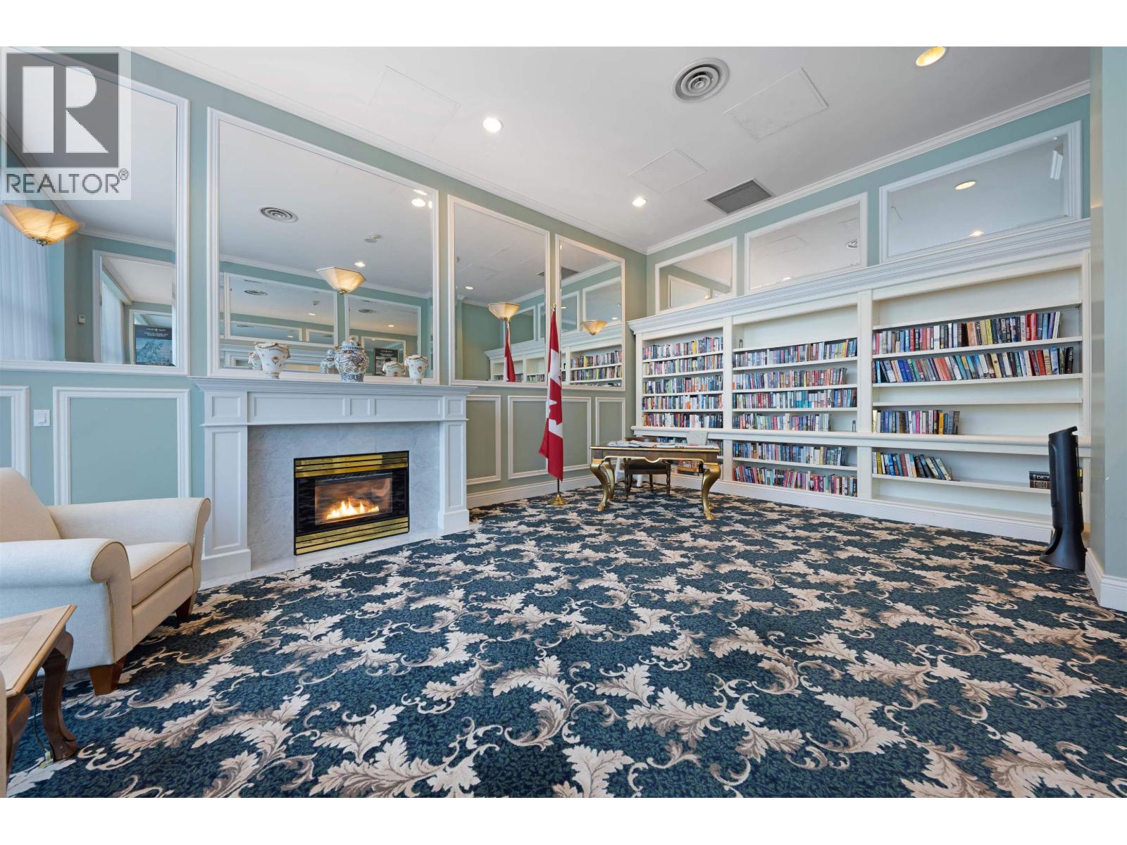 803 1327 E KEITH ROAD, North Vancouver