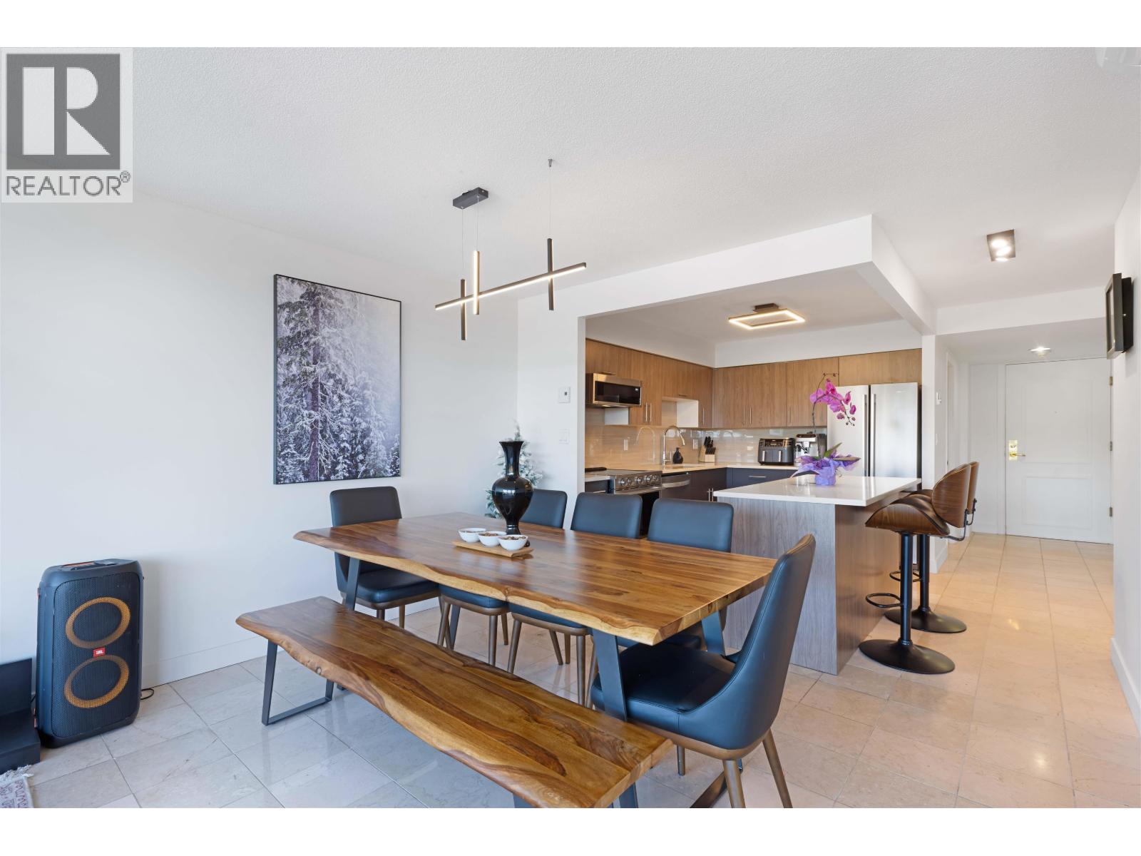 803 1327 E KEITH ROAD, North Vancouver