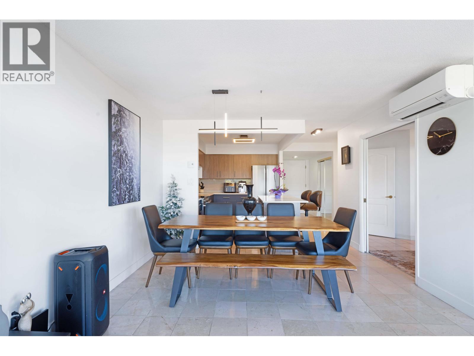 803 1327 E KEITH ROAD, North Vancouver